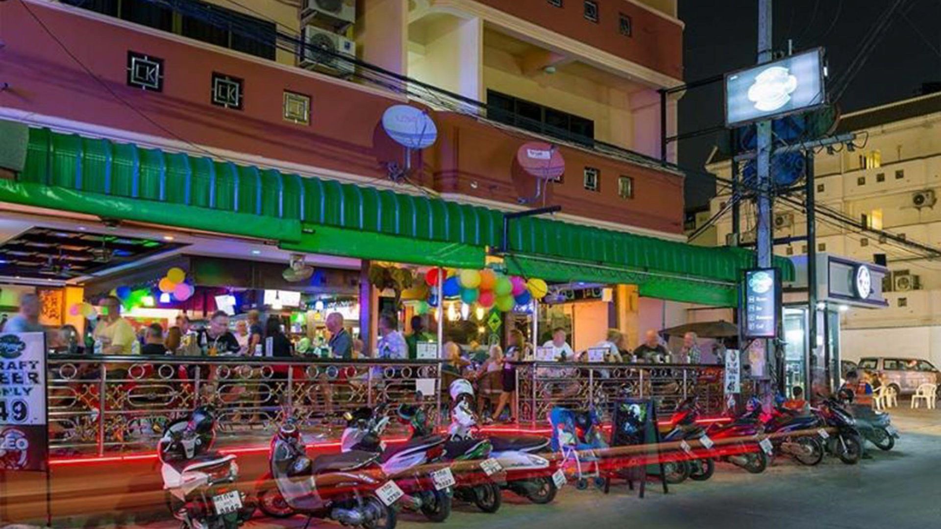 Harrys Bar & Restaurant Pattaya