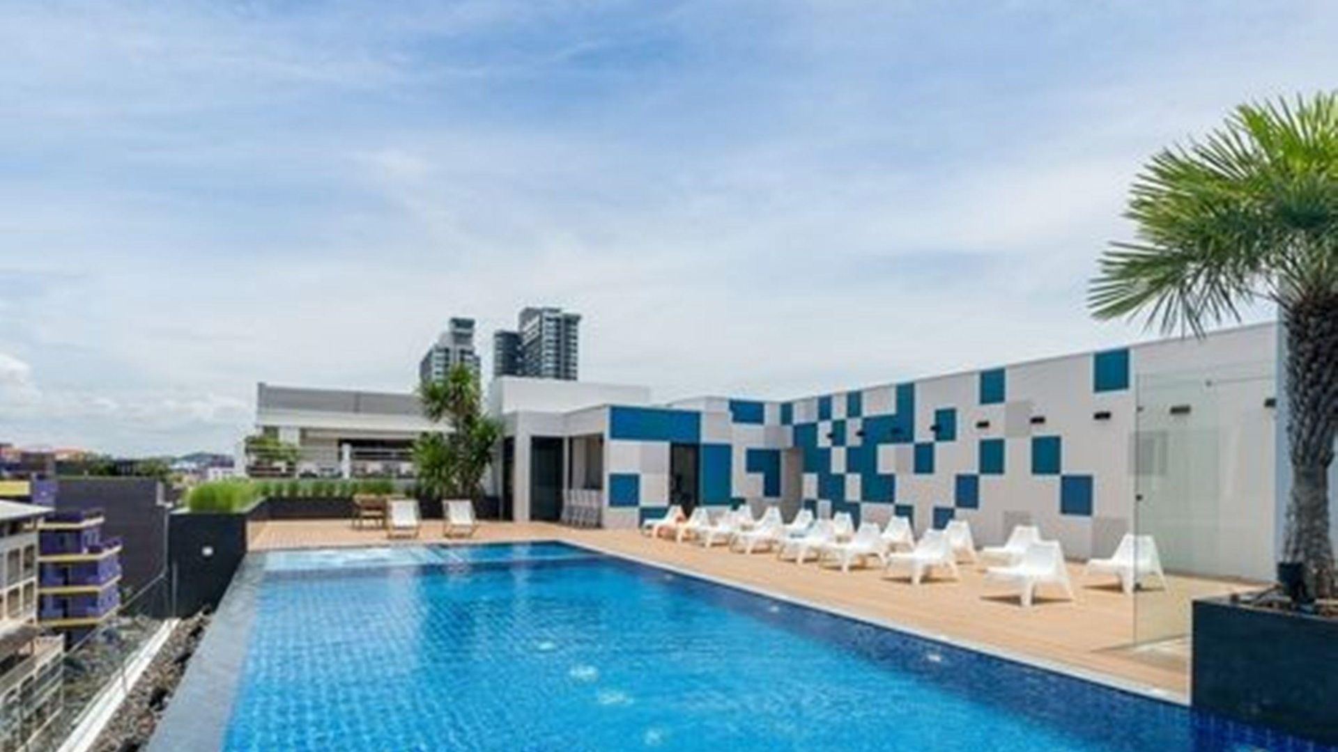 Sea Me Spring Tree (adults Only) โรงแรม