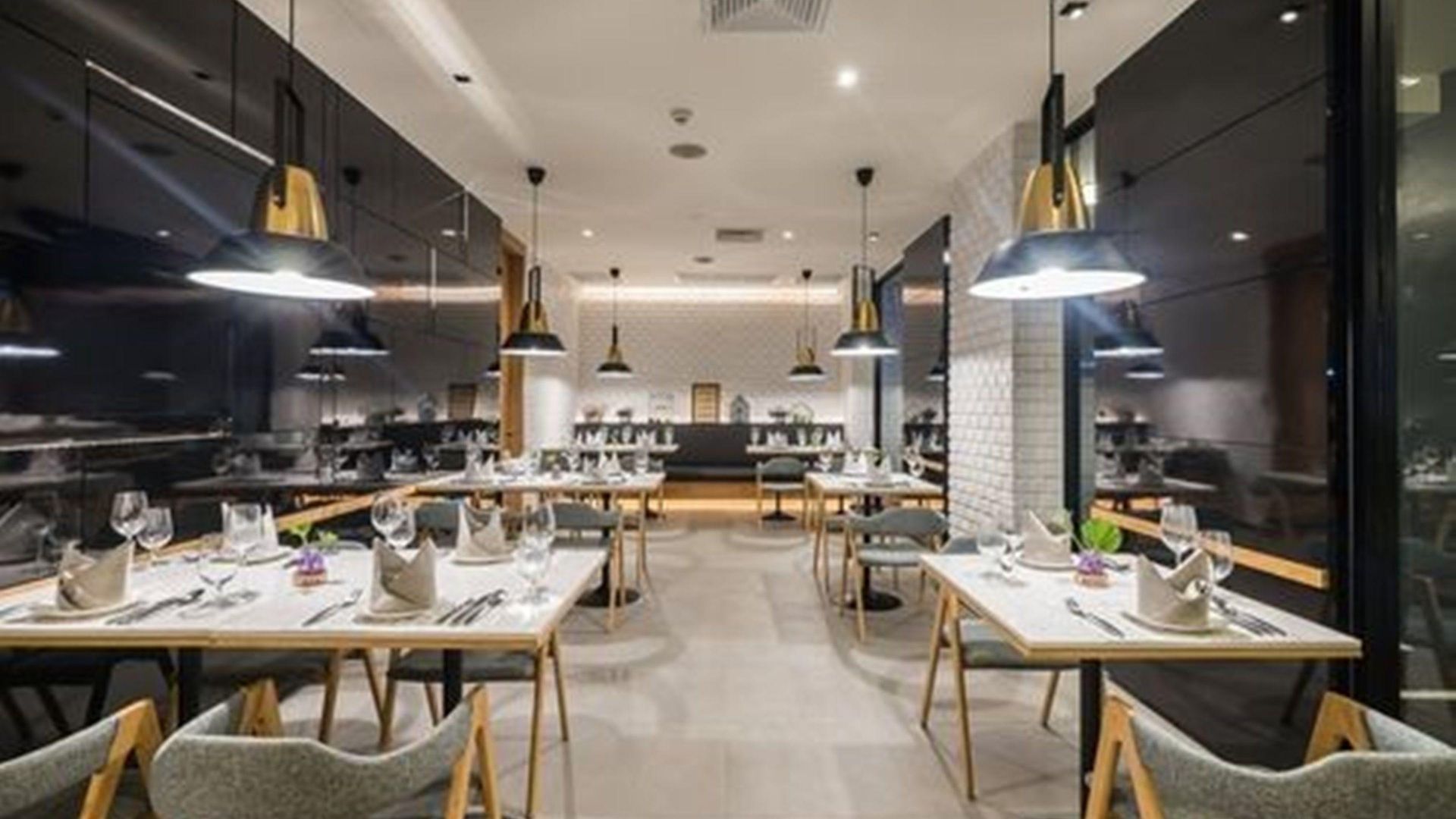 Sea Me Spring Tree (adults Only) โรงแรม Pattaya