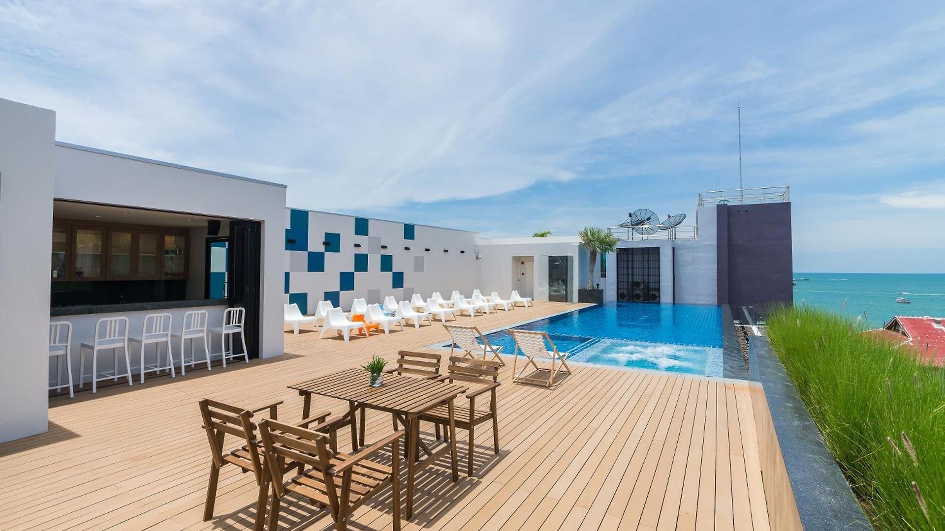 Sea Me Spring Tree (adults Only) โรงแรม