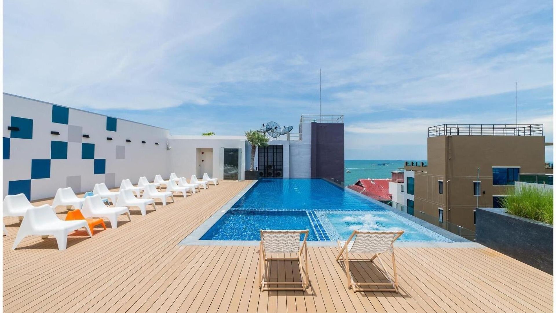 Sea Me Spring Tree (adults Only) โรงแรม 3*