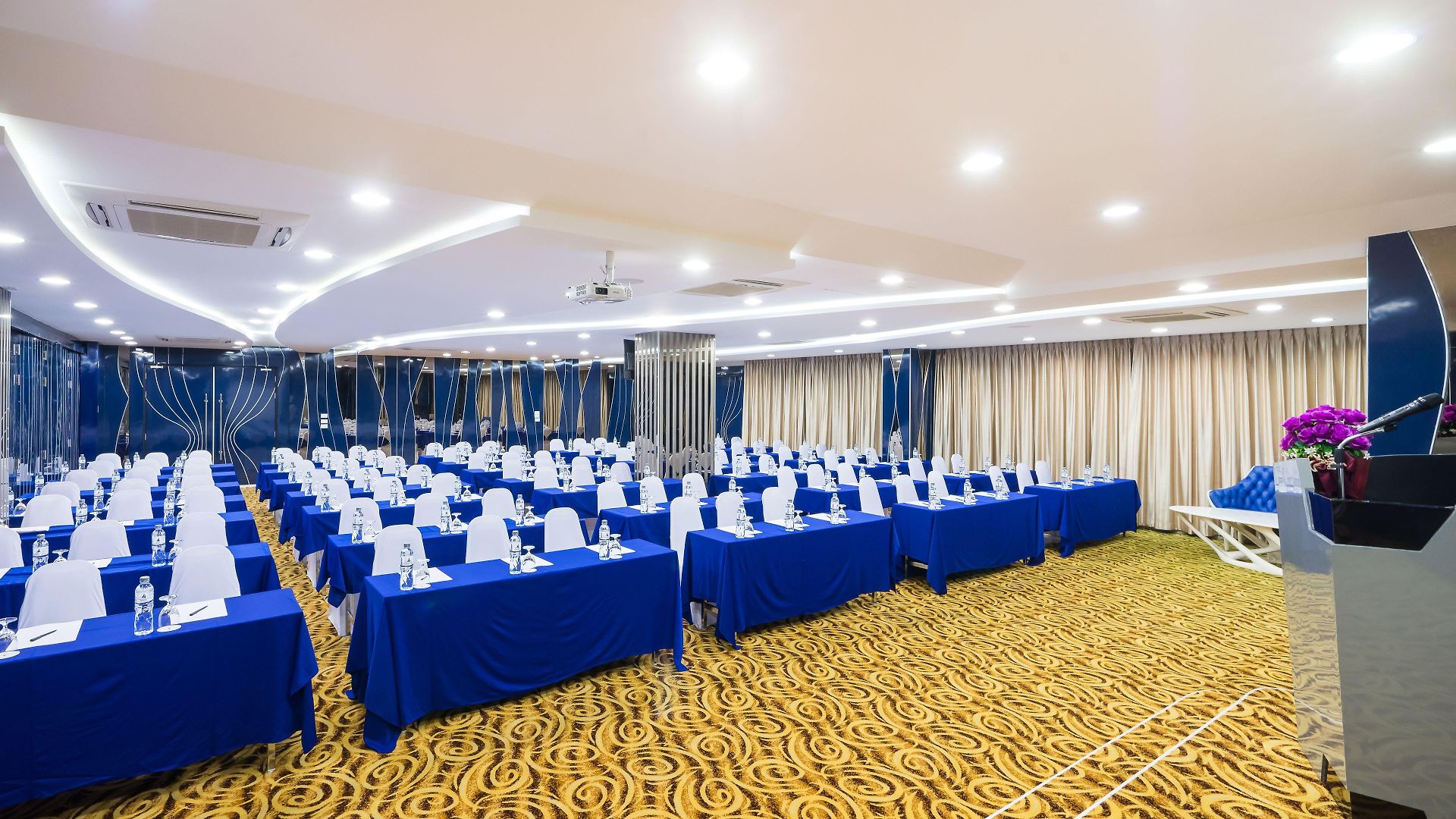 โรงแรม Blue Boat Jc Pattaya
