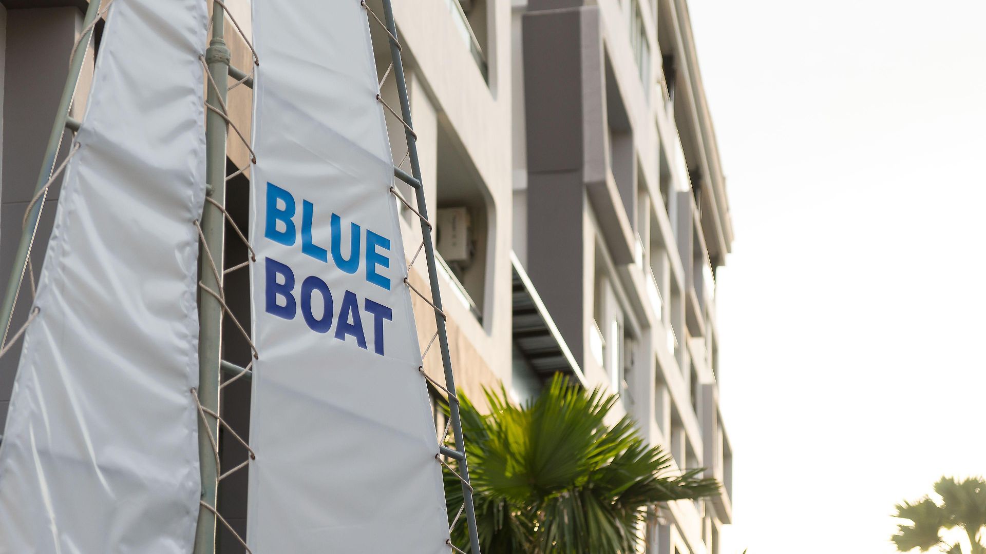 Blue Boat Jc 5*