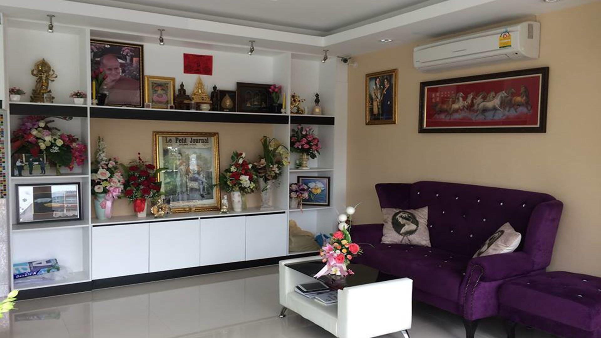 โอโย 75389 แพนโดร่า เฮาส์ โรงแรม Pattaya