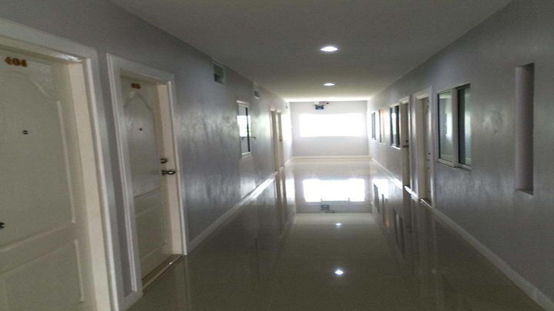 โรงแรม โอโย 75389 แพนโดร่า เฮาส์ 2*