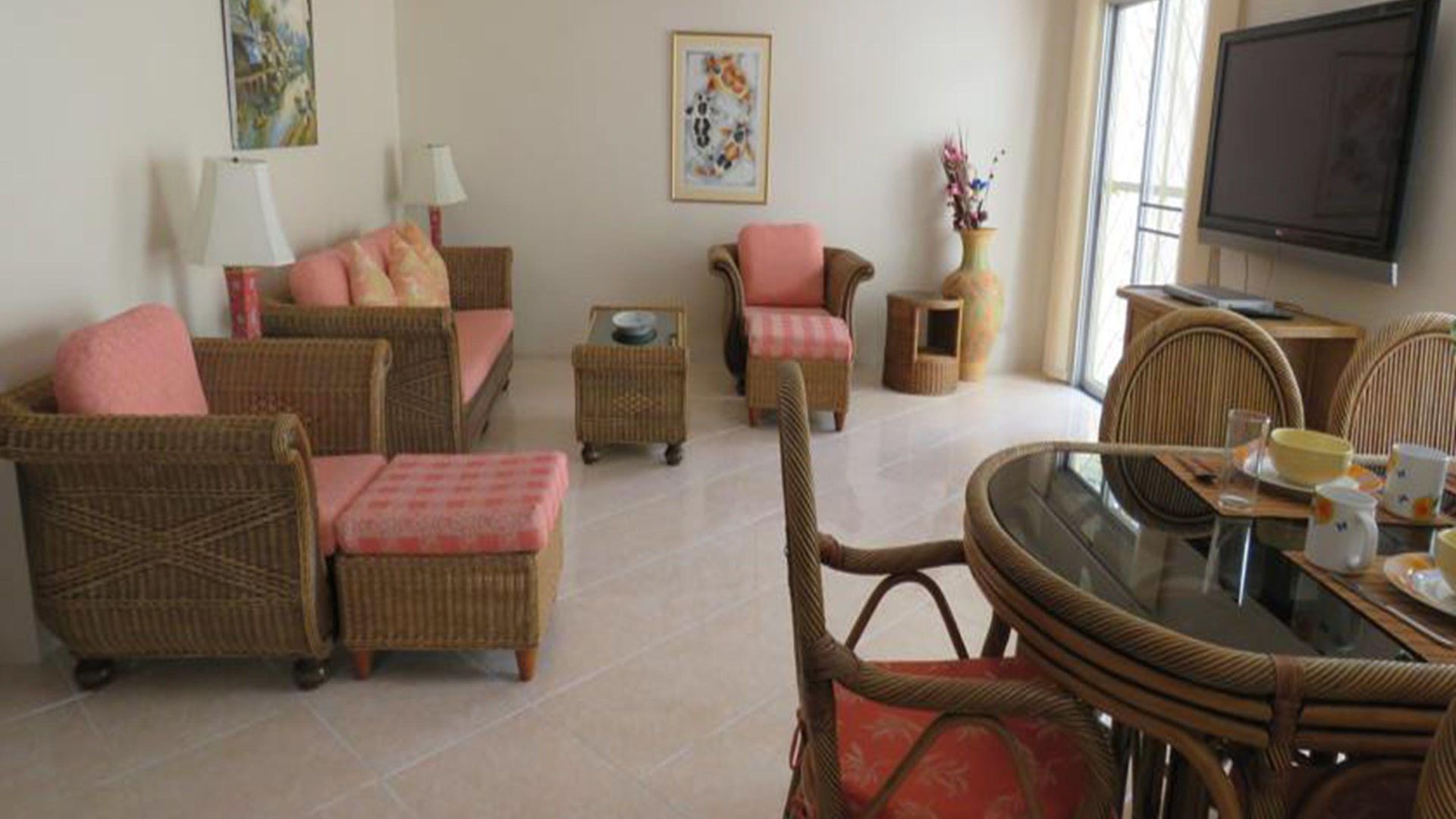 Butterfly Garden Boutique By Luxury View Ex Lg Apts And Villas, A Lifestyle Destination 1 To 3 Bedroom Units 110 To 190 Sqmtr, 2 Full Bathrooms, Rain Shower, Complete Kitchen, Free Fast Fiber Wifi, 55