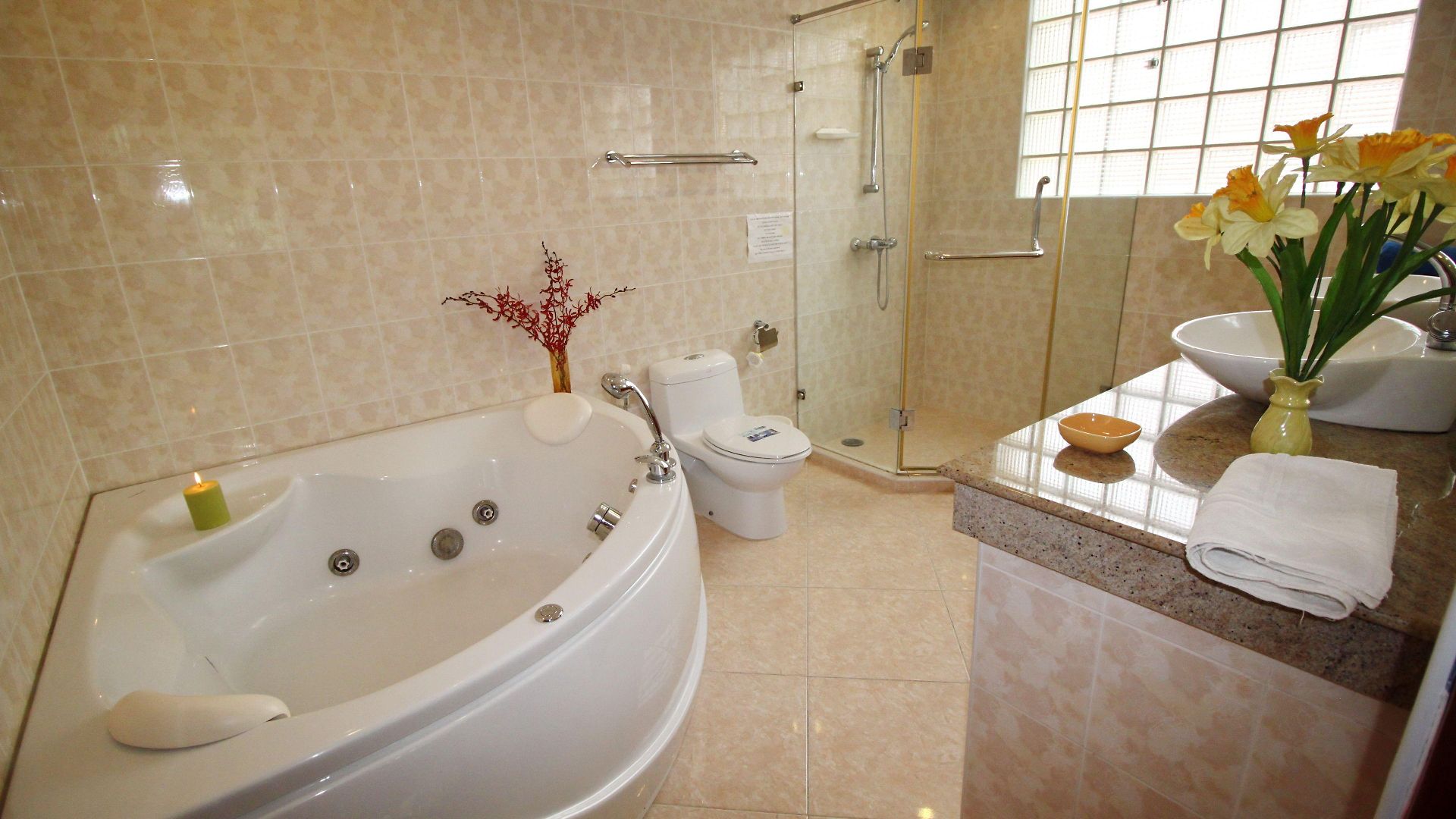 Butterfly Garden Boutique By Luxury View Ex Lg Apts And Villas, A Lifestyle Destination 1 To 3 Bedroom Units 110 To 190 Sqmtr, 2 Full Bathrooms, Rain Shower, Complete Kitchen, Free Fast Fiber Wifi, 55
