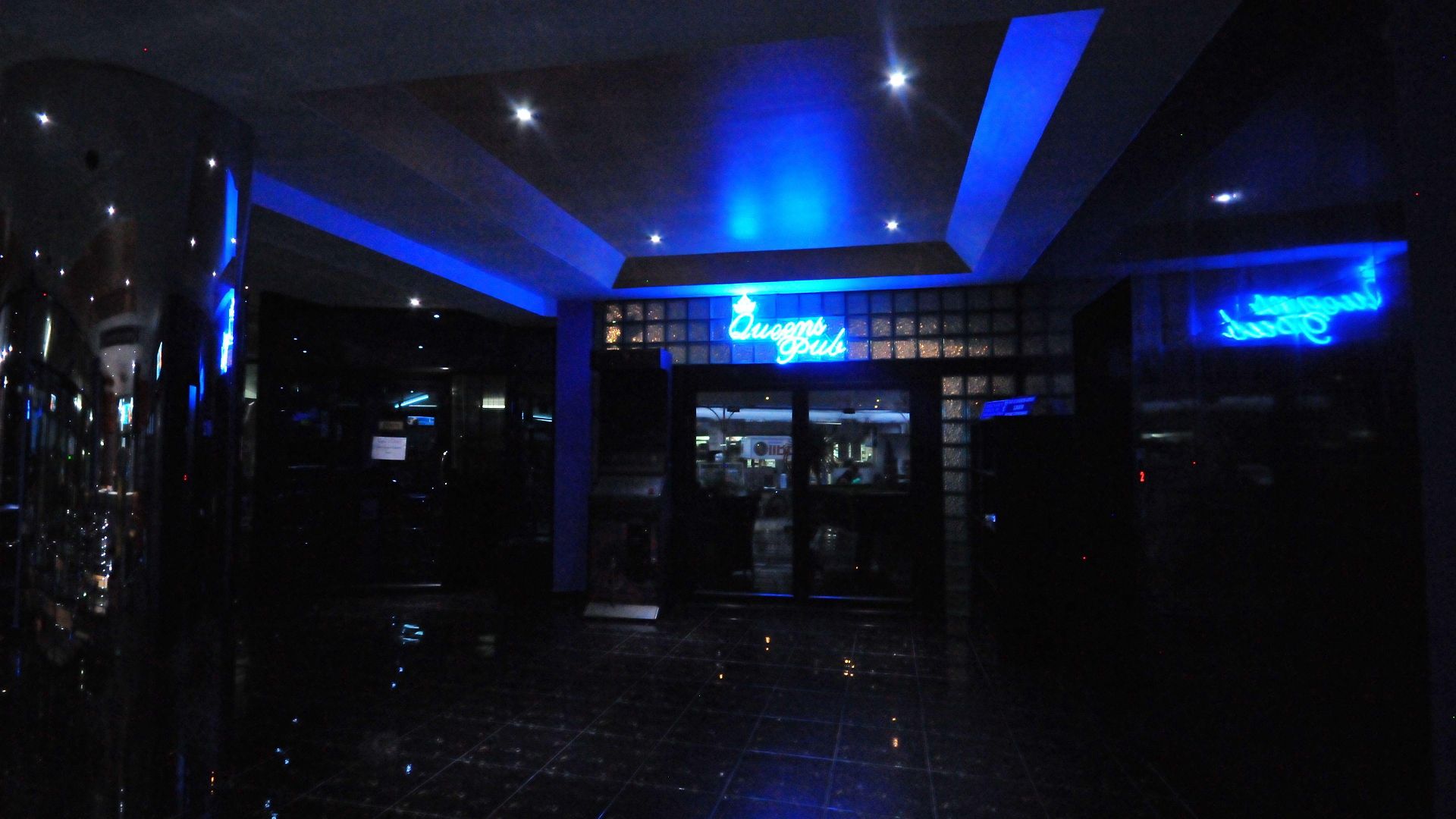 โรงแรม Koenig Mansion 4*