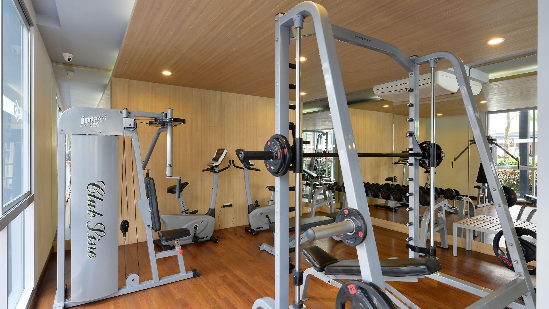 โรงแรม The Grass Serviced 4*