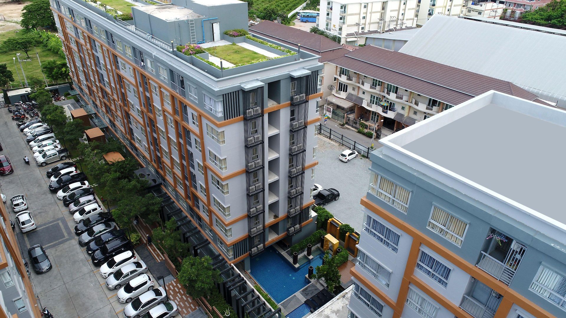 The Grass Serviced Pattaya