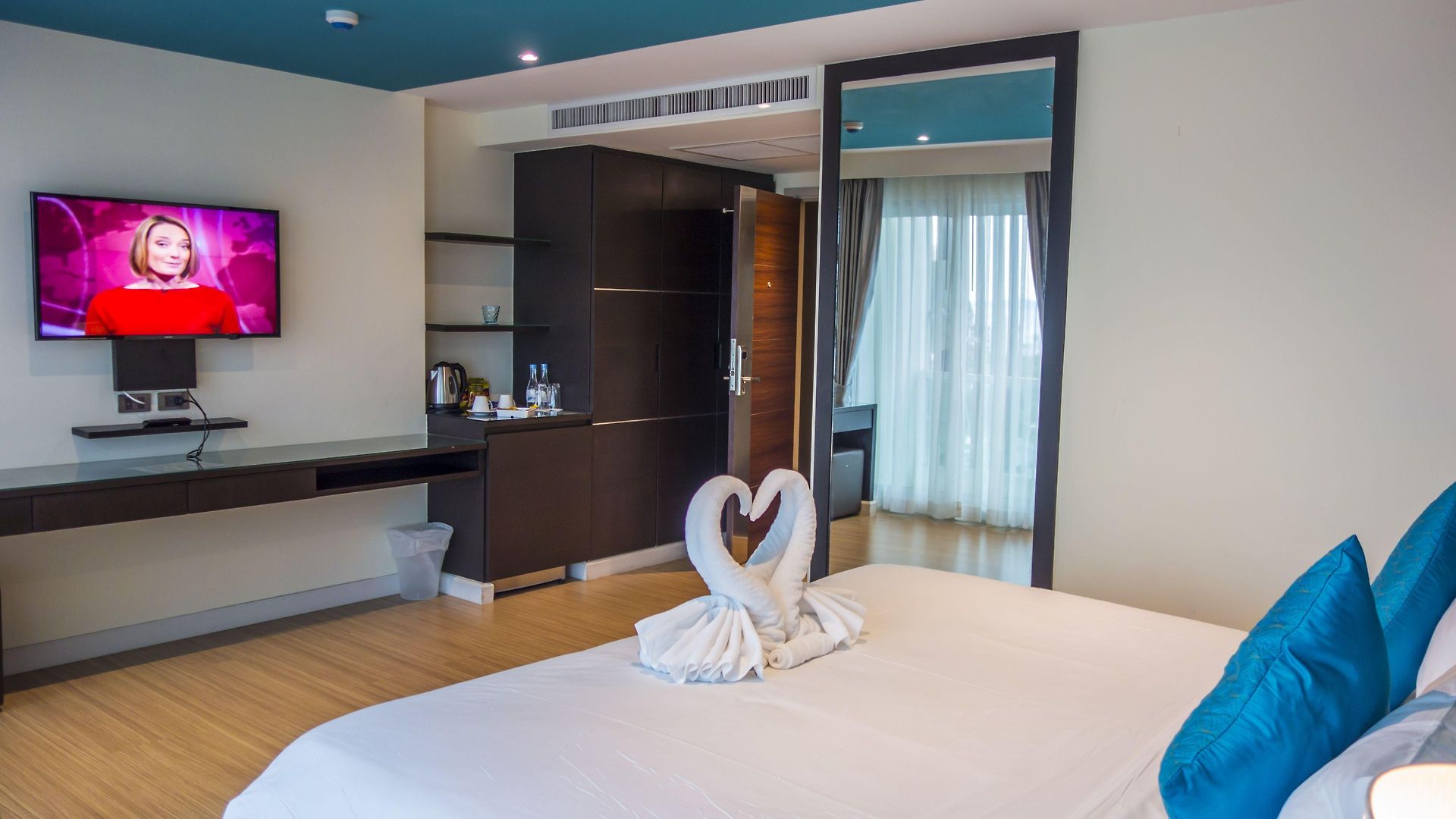 โรงแรม Unique Regency 4*