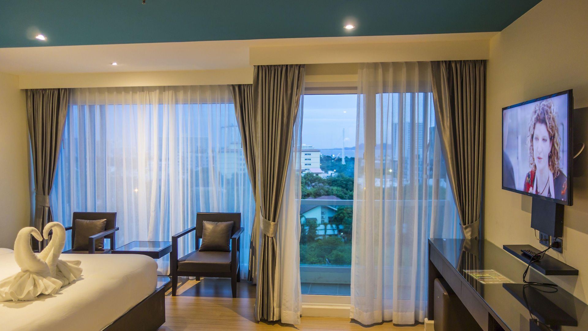 Unique Regency โรงแรม 4*