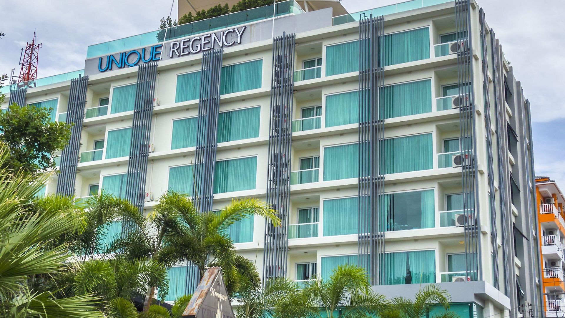 Unique Regency 4*
