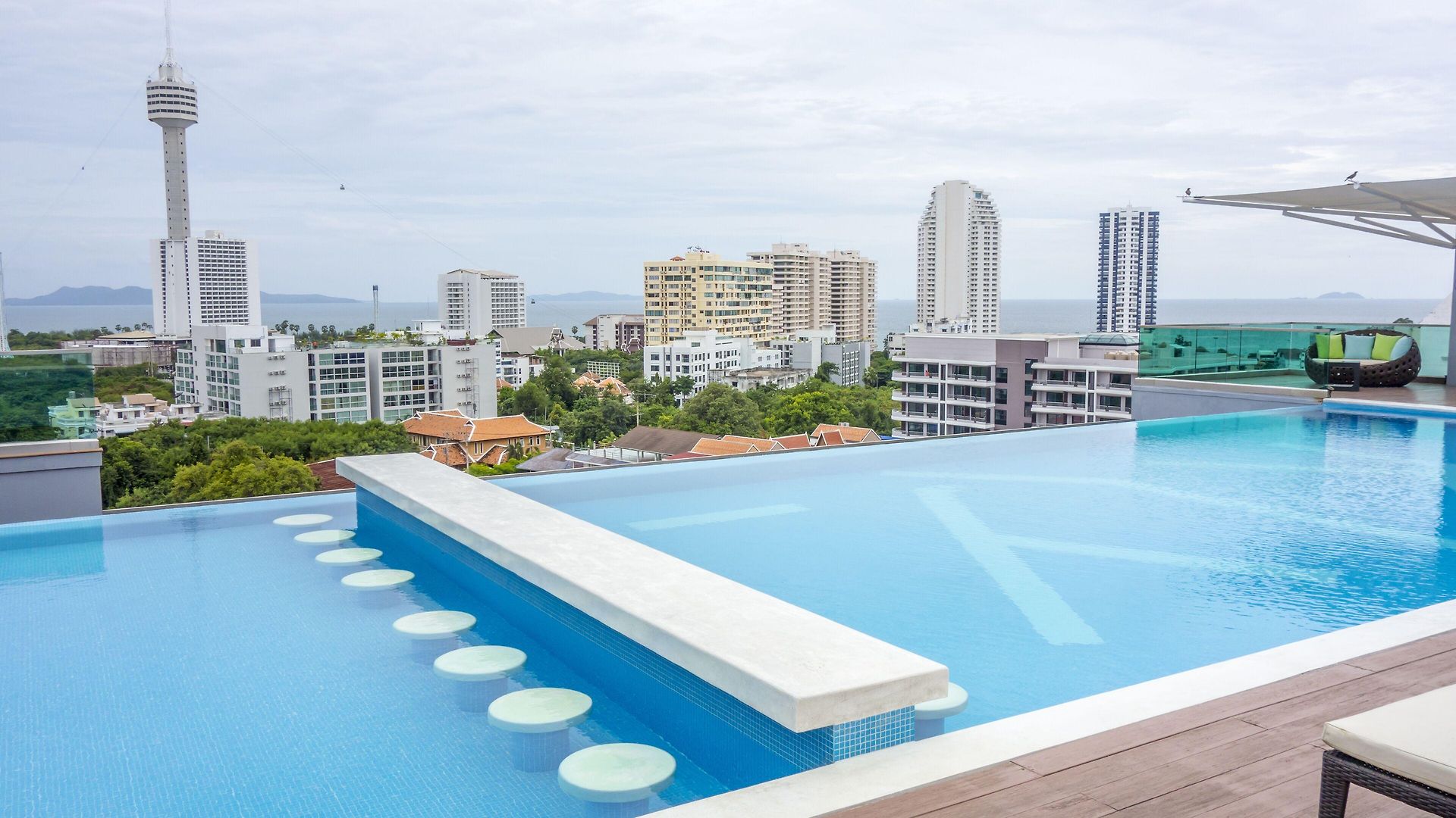 โรงแรม Unique Regency Pattaya