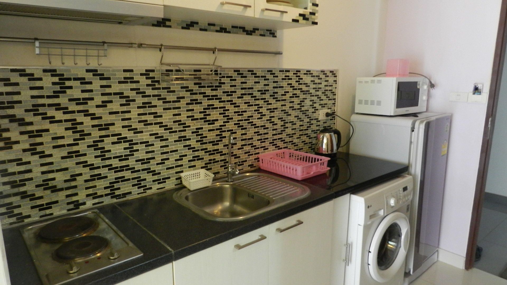 โรงแรม Neocondo 3*