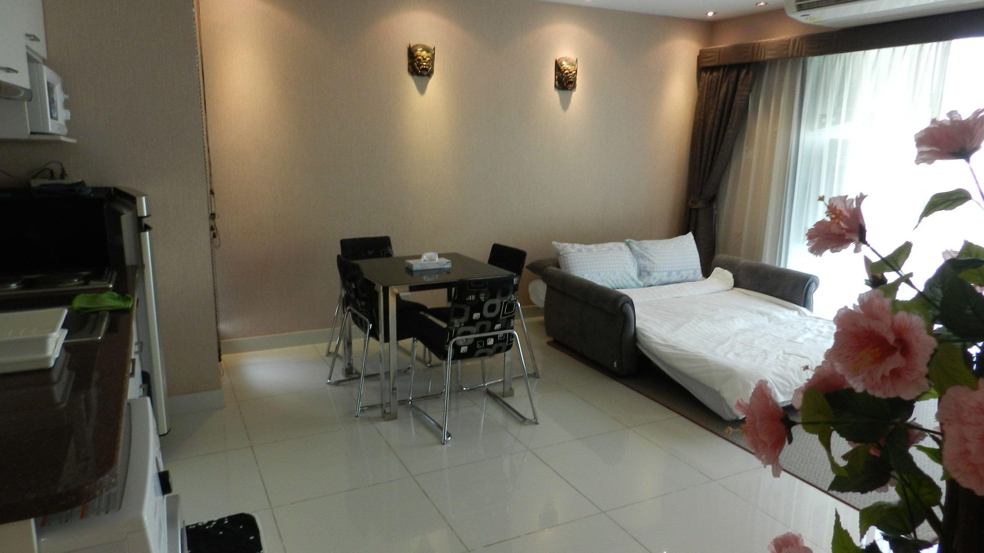 โรงแรม Neocondo 3*