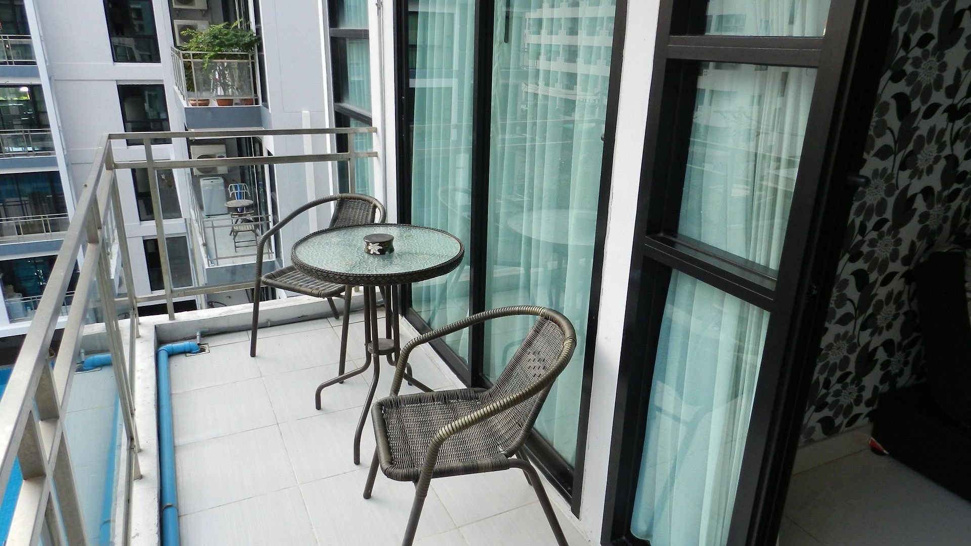 Neocondo