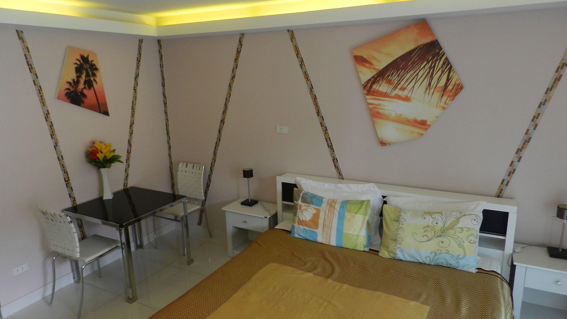 Neocondo 3*