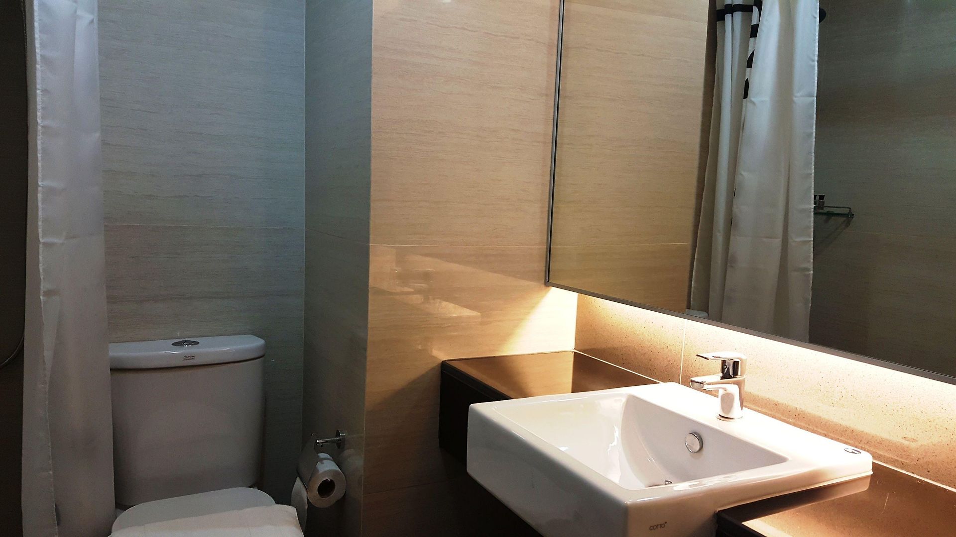 เพลิน เพลซ เรสซิเดนซ์ โรงแรม Pattaya