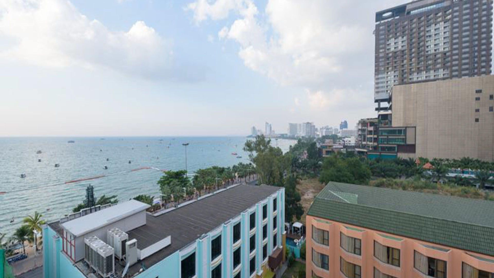 โรงแรม Deep Blue Z10 Pattaya