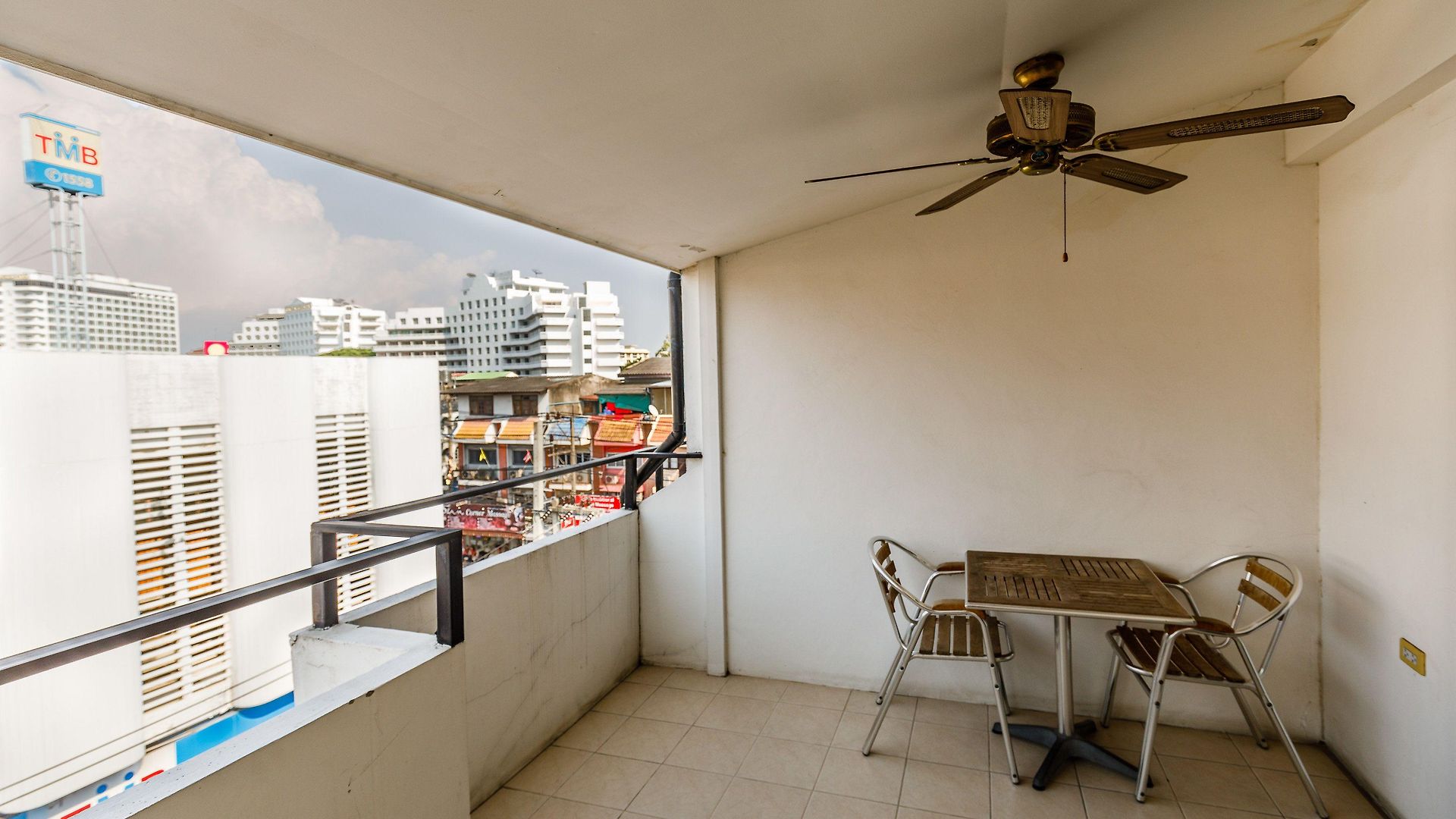 The Classroom Hotel Pattaya