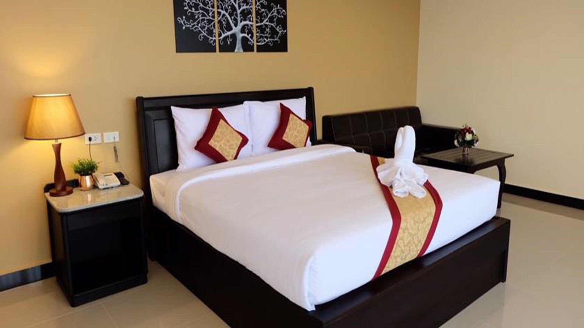 The Grand Day Night โรงแรม Pattaya