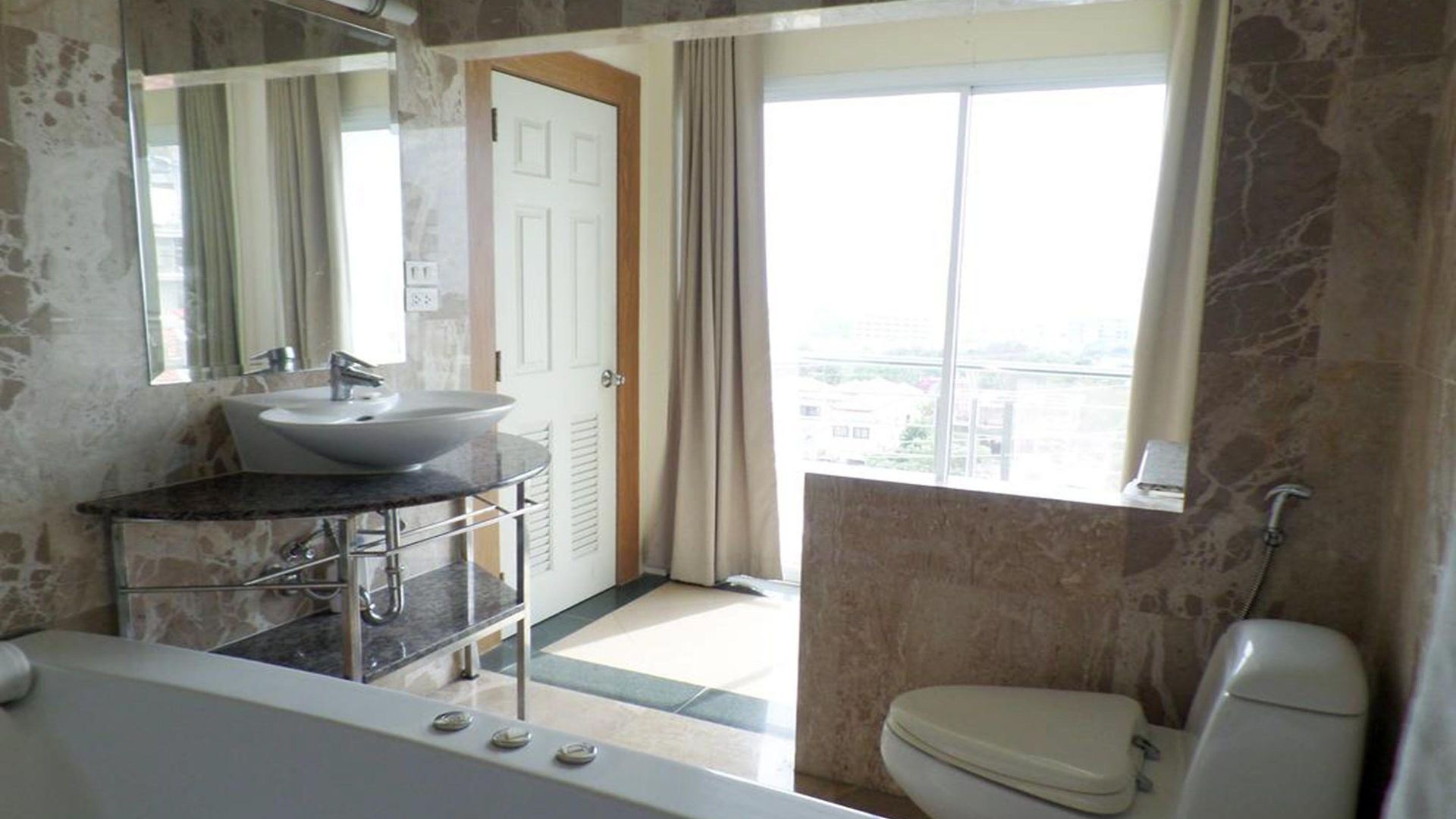 เวสเบอร์รี่ เรสซิเดนท์ 3* Pattaya