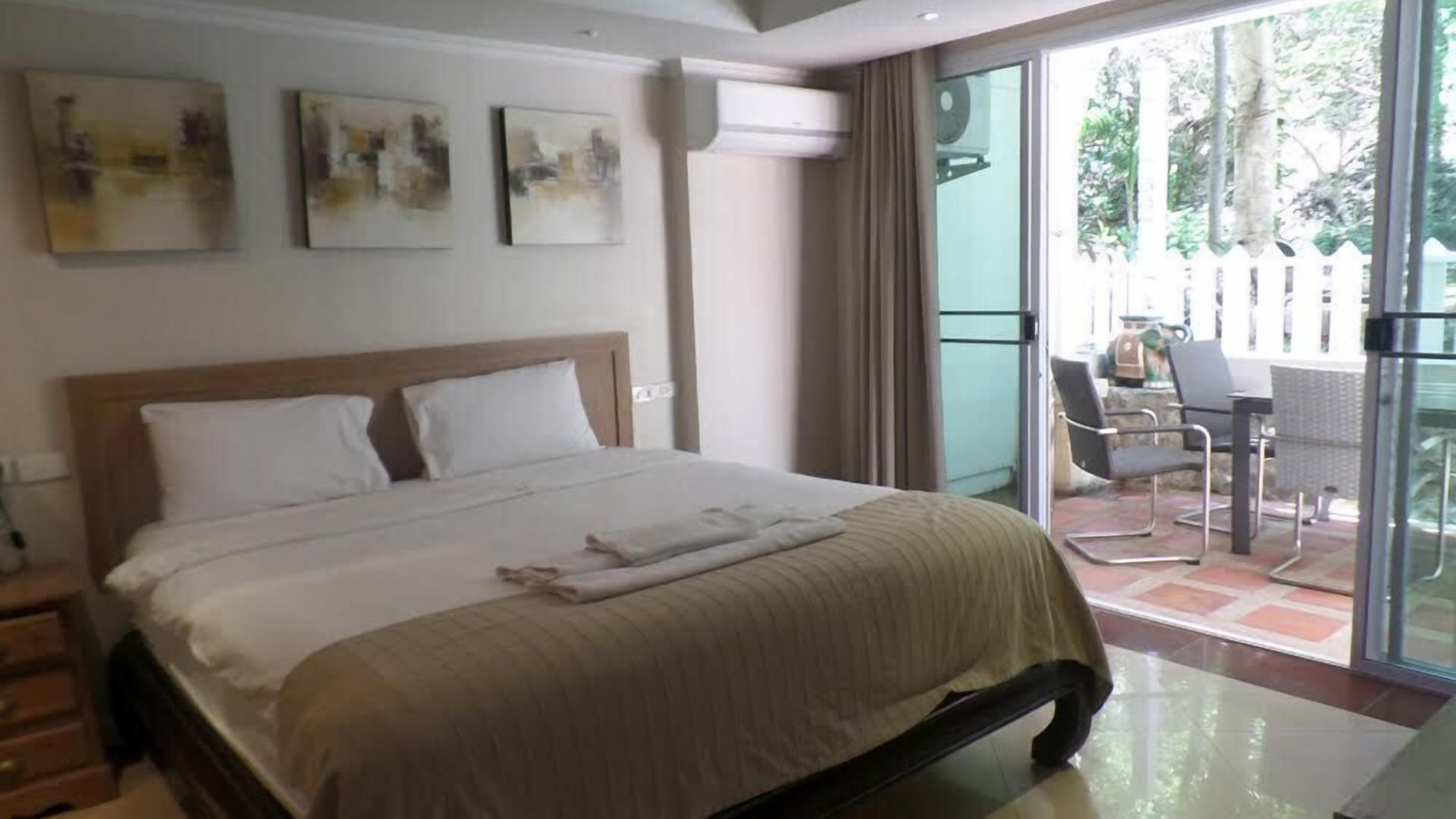 อพาร์ตโฮเทล เวสเบอร์รี่ เรสซิเดนท์ Pattaya