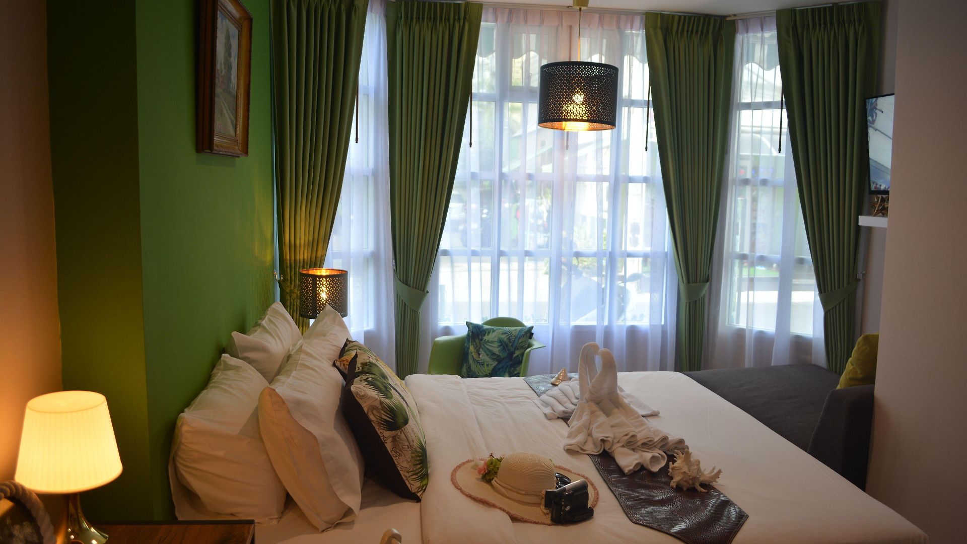โรงแรม Pace 3*