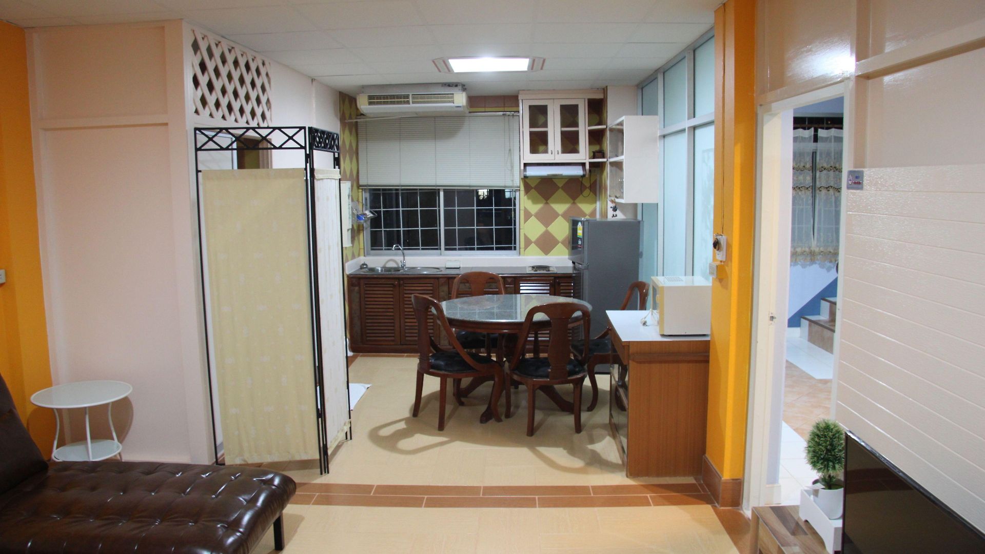บ้านพัก Oyo 75486 Anna Pattaya