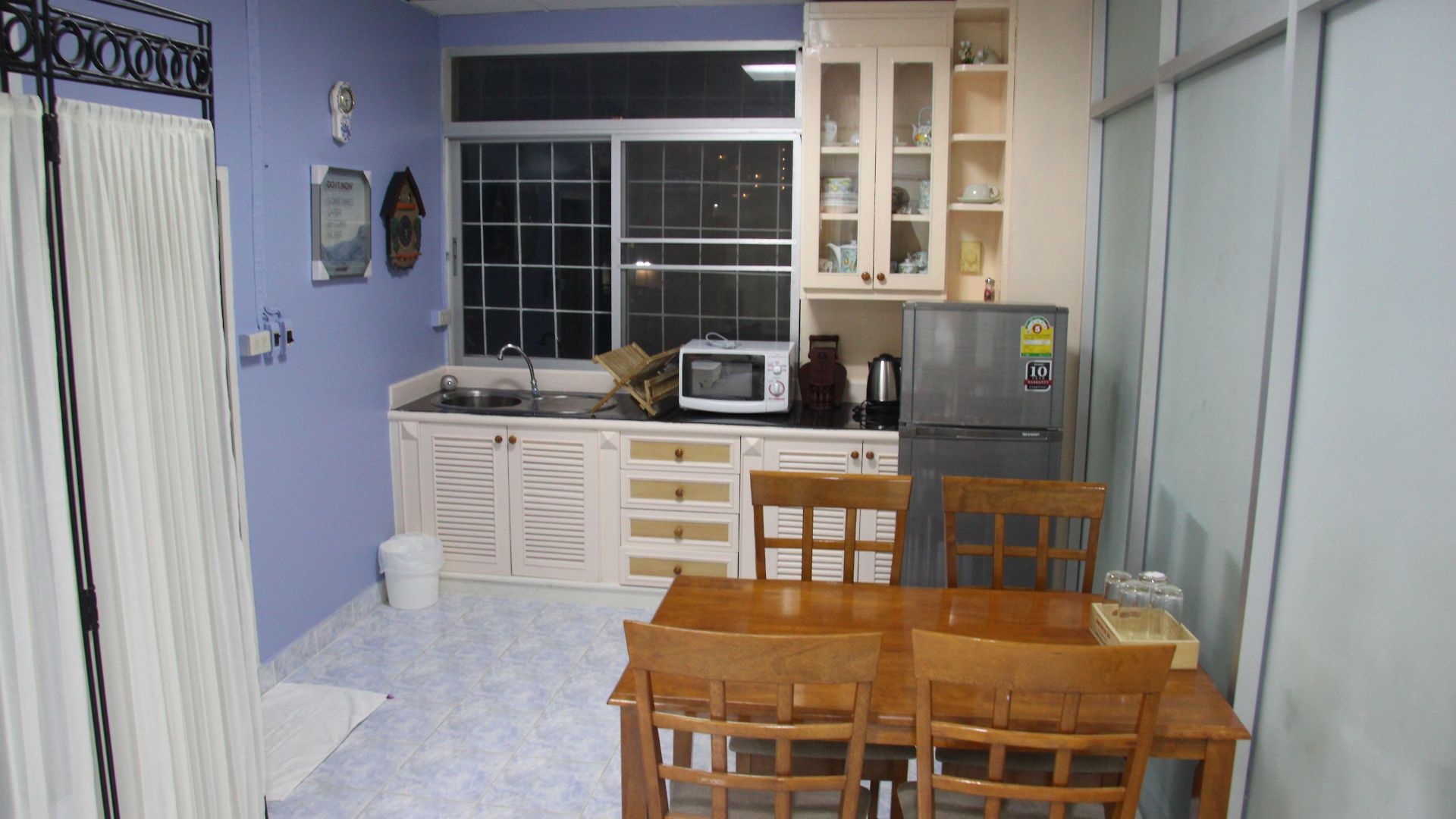 Oyo 75486 Anna บ้านพัก