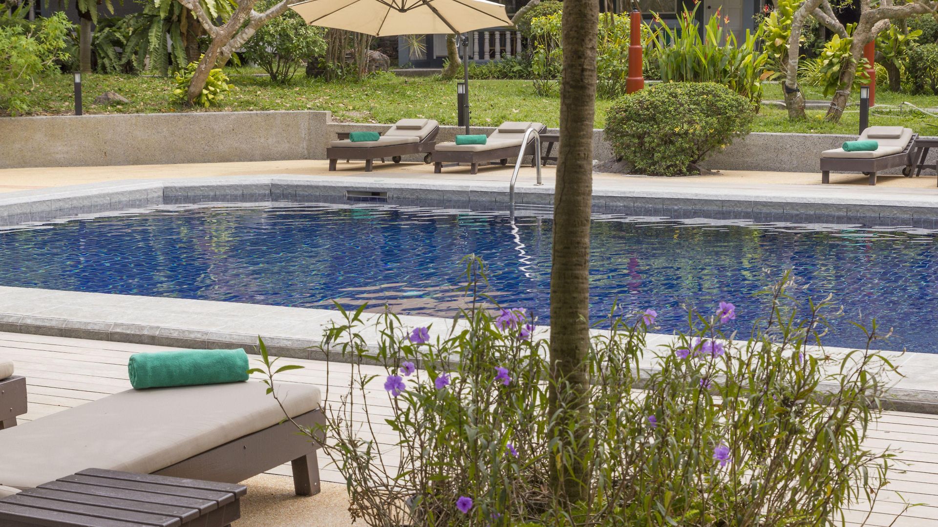 Hotel Let's Hyde & - Pool 4*