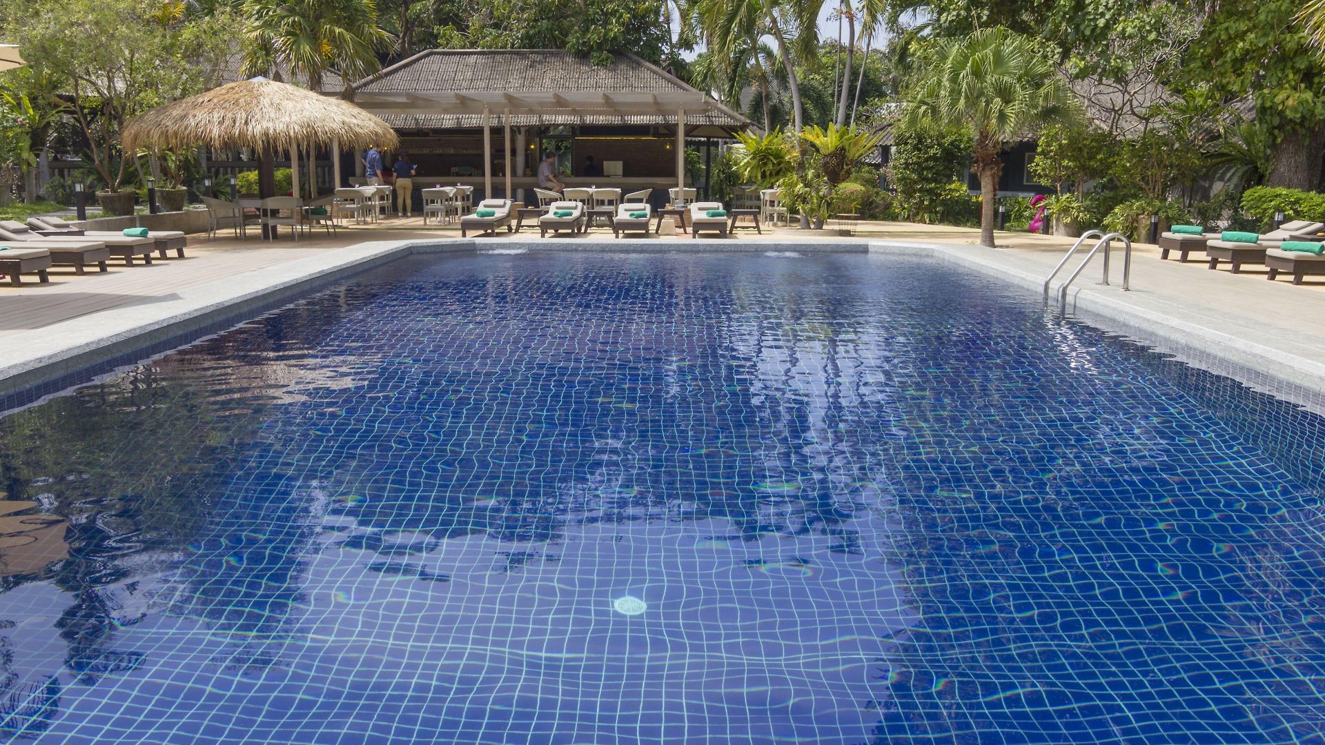 โรงแรม Let's Hyde & - Pool Pattaya