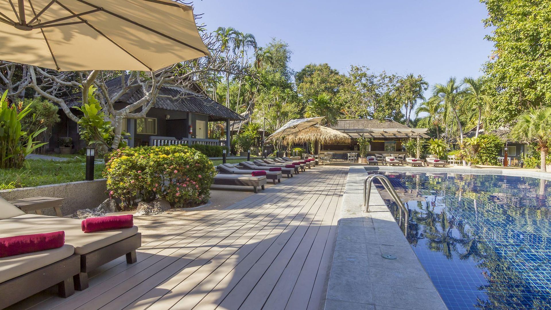 โรงแรม Let's Hyde & - Pool Pattaya