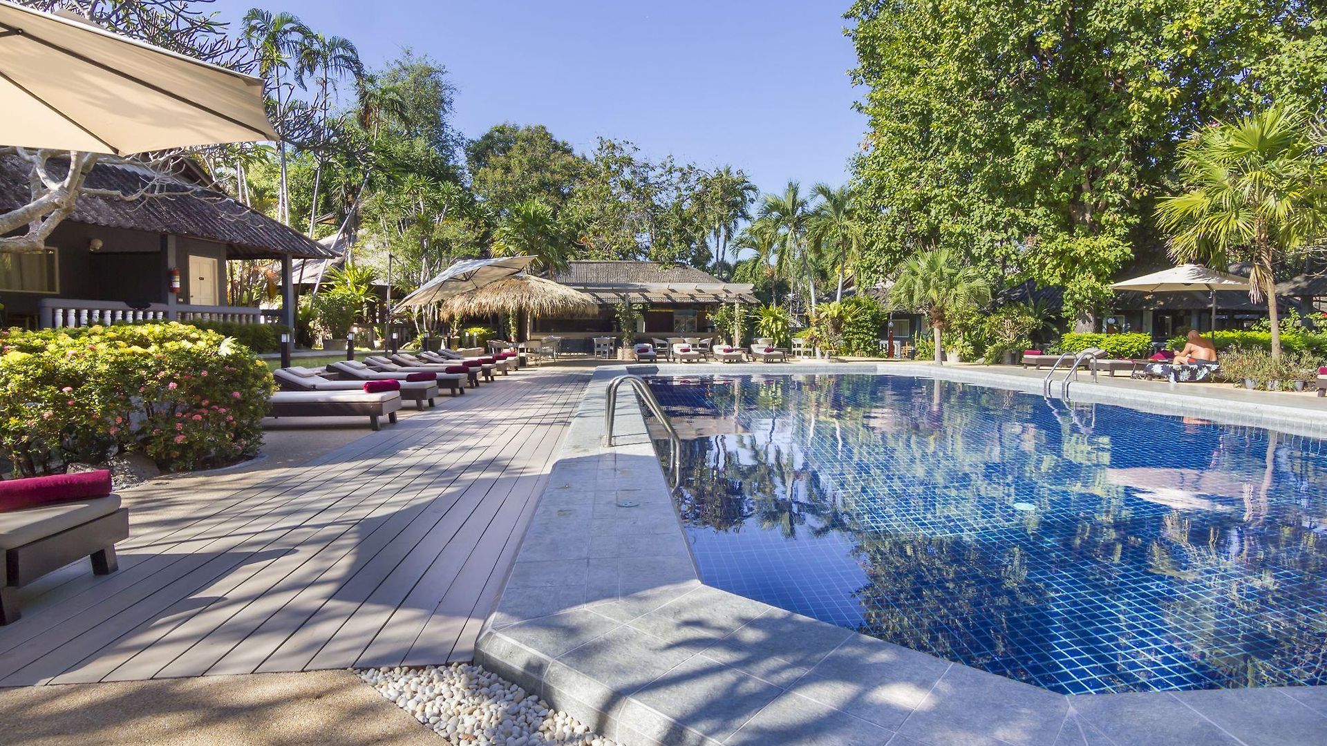 Let's Hyde & - Pool โรงแรม 4*