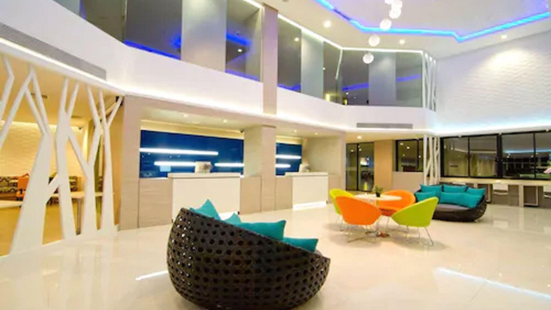 Hotel The 
