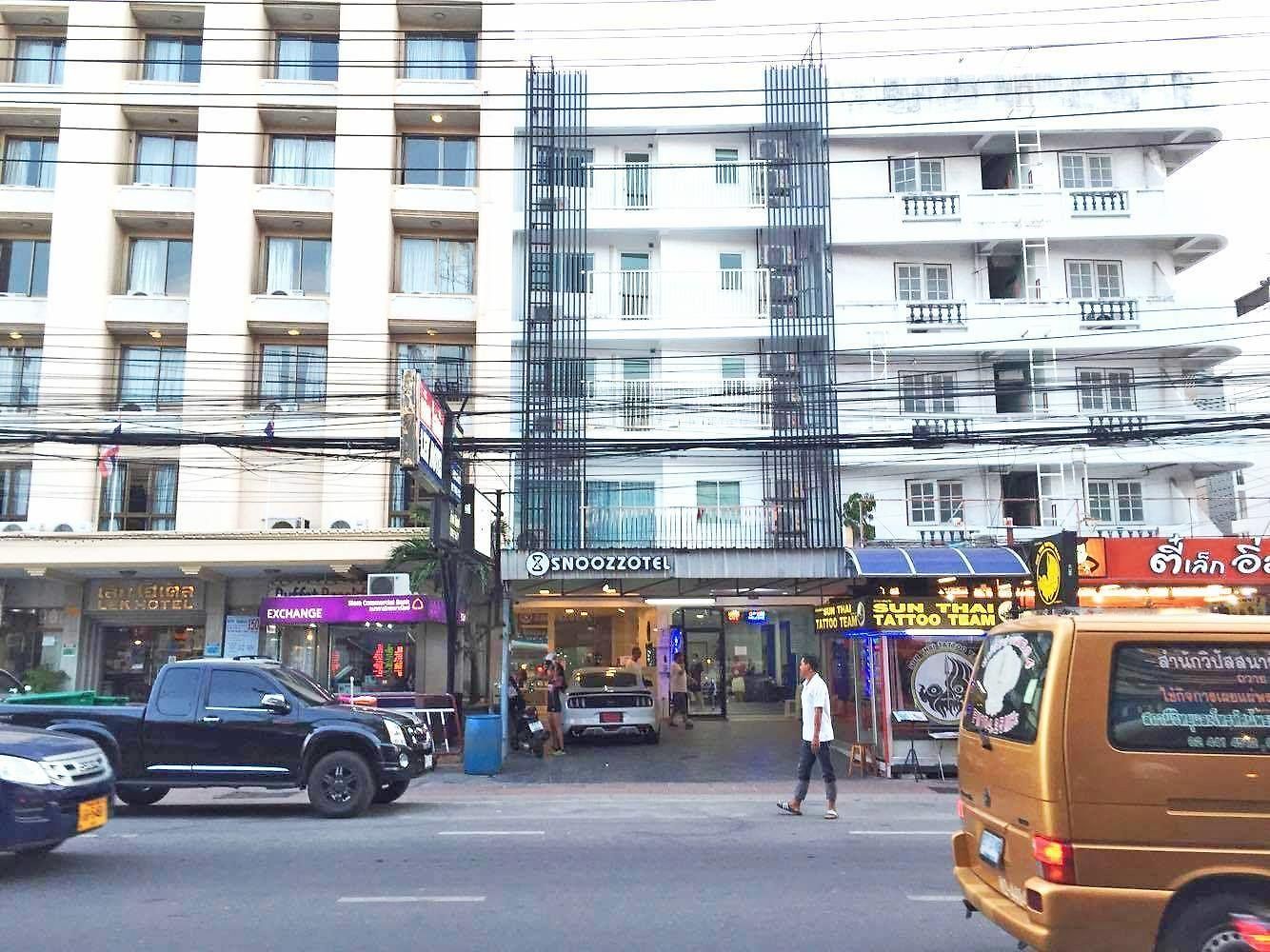 โรงแรม Snoozzotel 3*