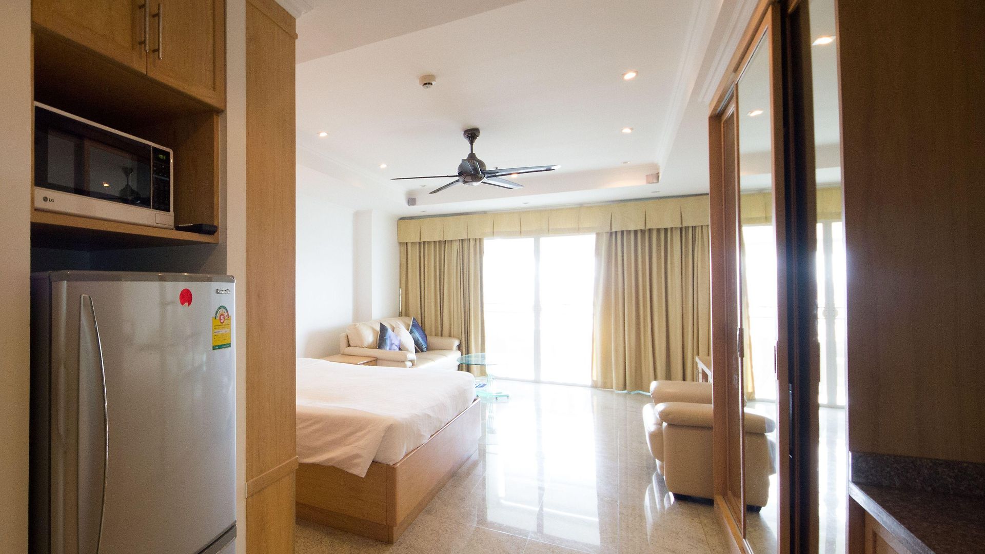 View Talay 6 By Pat 42 Apartment