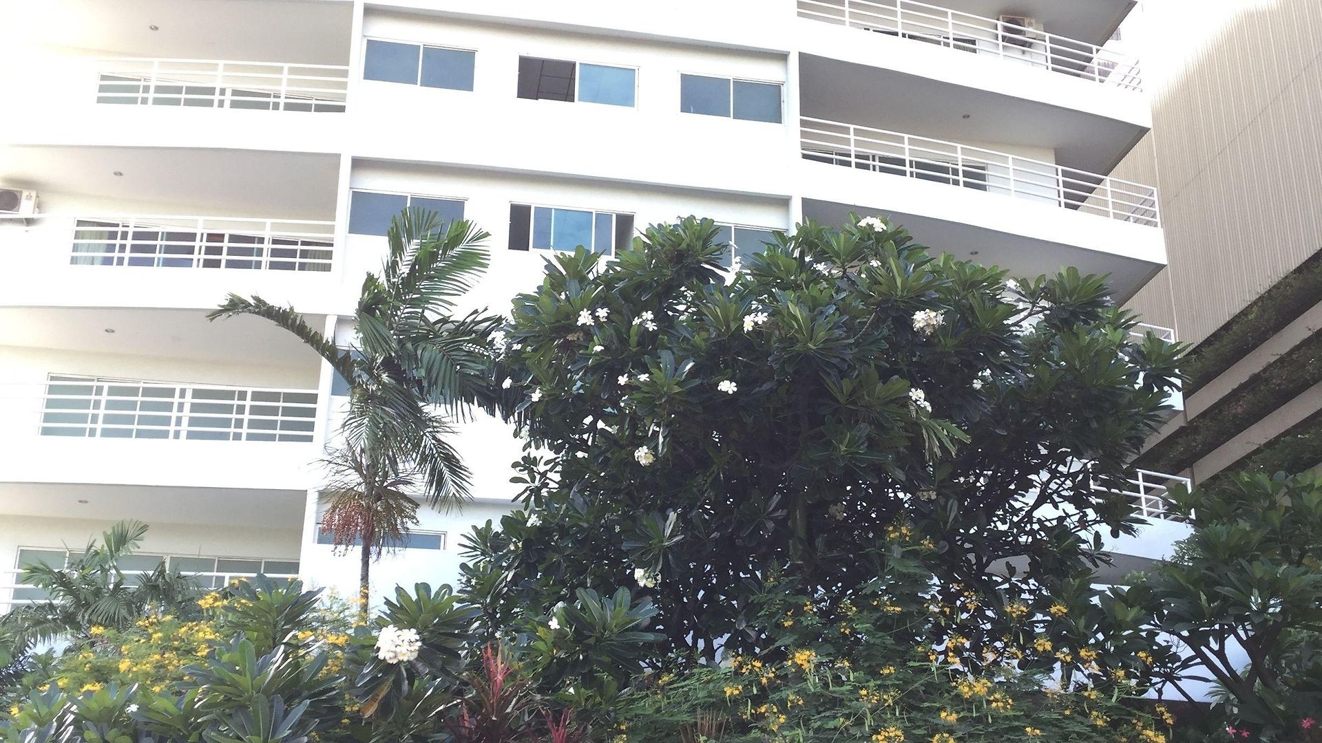 Apartment View Talay 6 By Pat 42 *