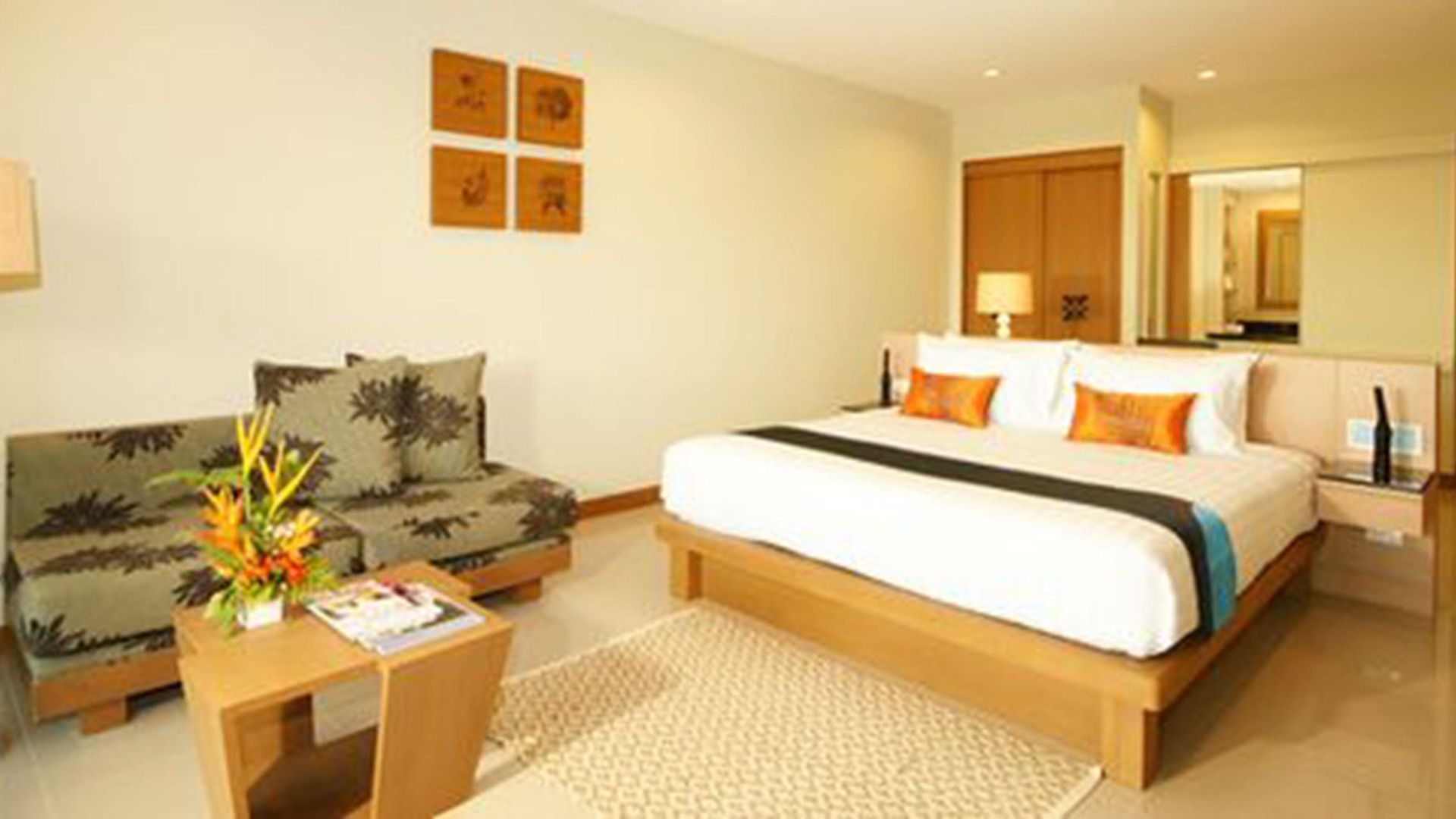 รีสอร์ท The Heritage Beachfront 4*
