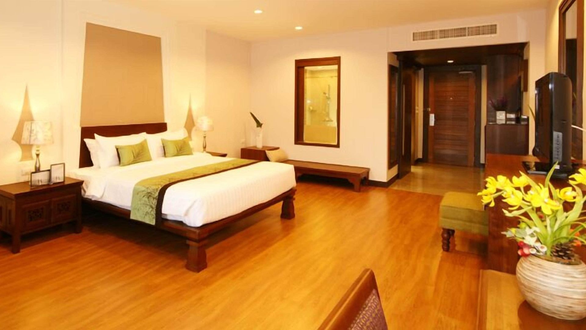 รีสอร์ท The Heritage Beachfront Pattaya