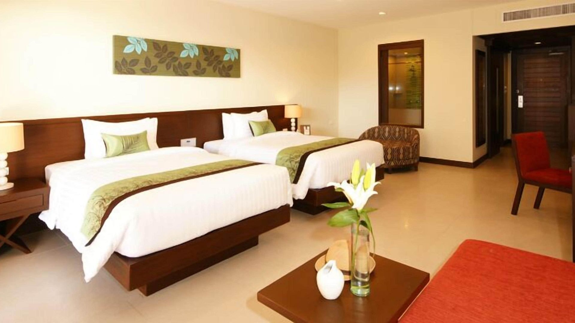 รีสอร์ท The Heritage Beachfront Pattaya