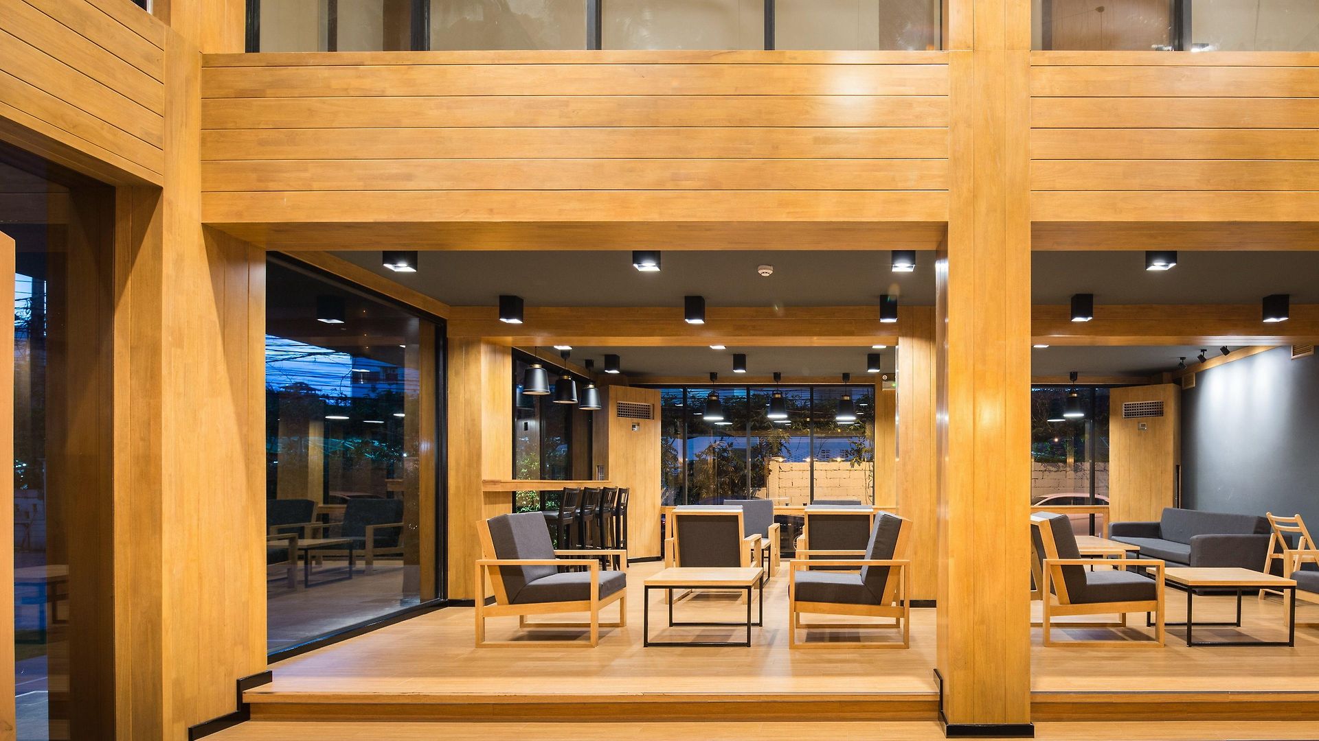โรงแรม Asana &