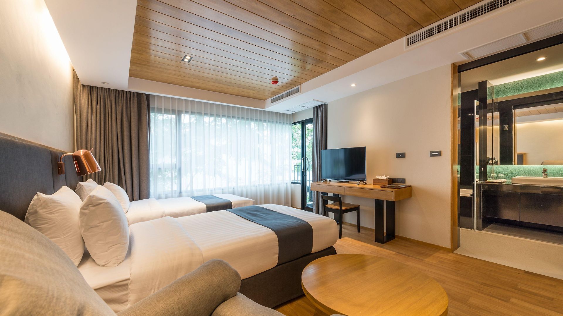 โรงแรม Asana & 3*