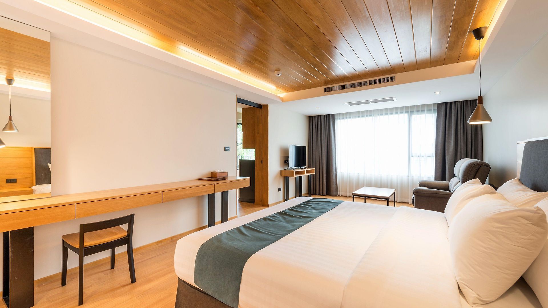 Asana & โรงแรม 3*