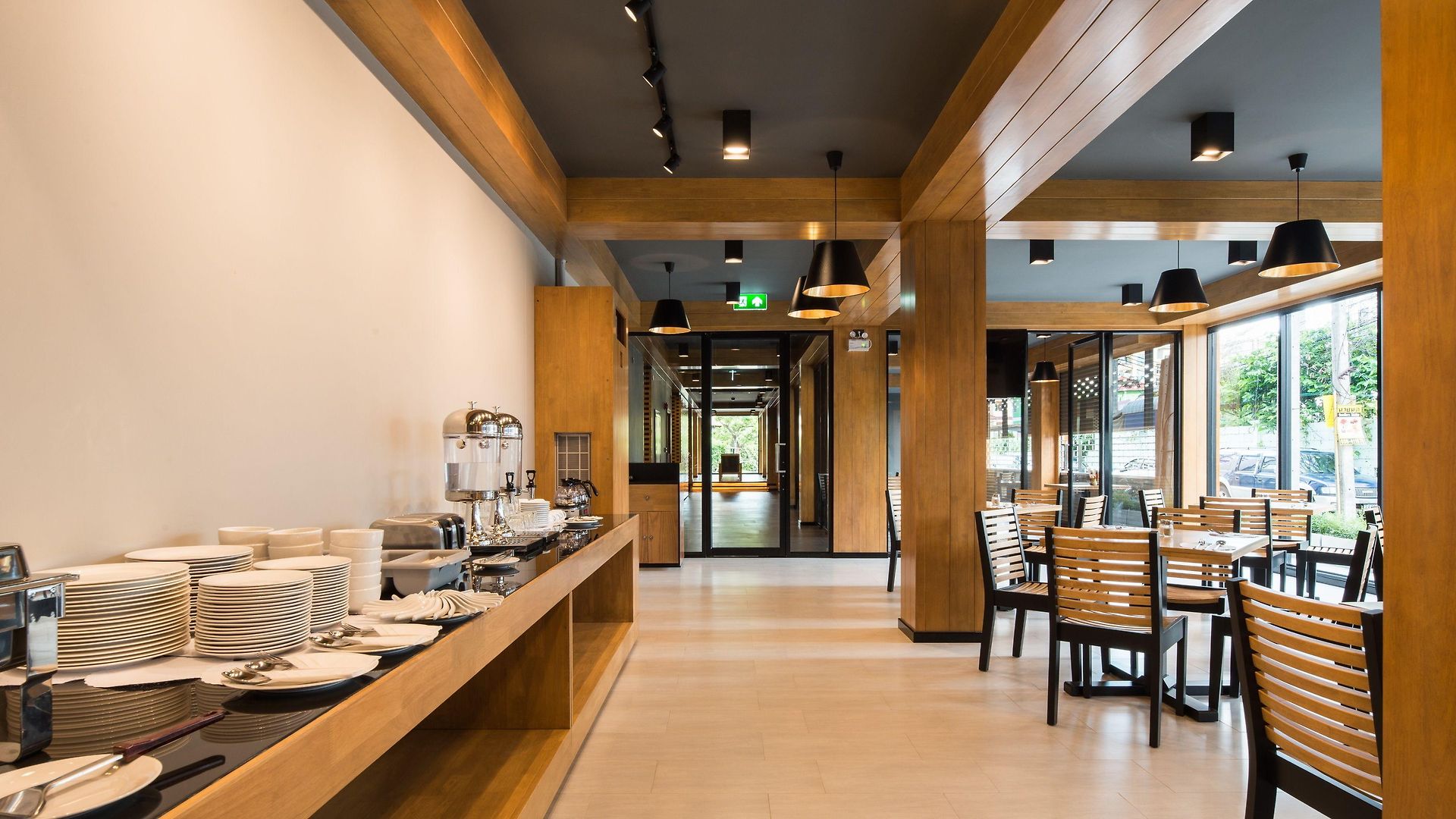 โรงแรม Asana &