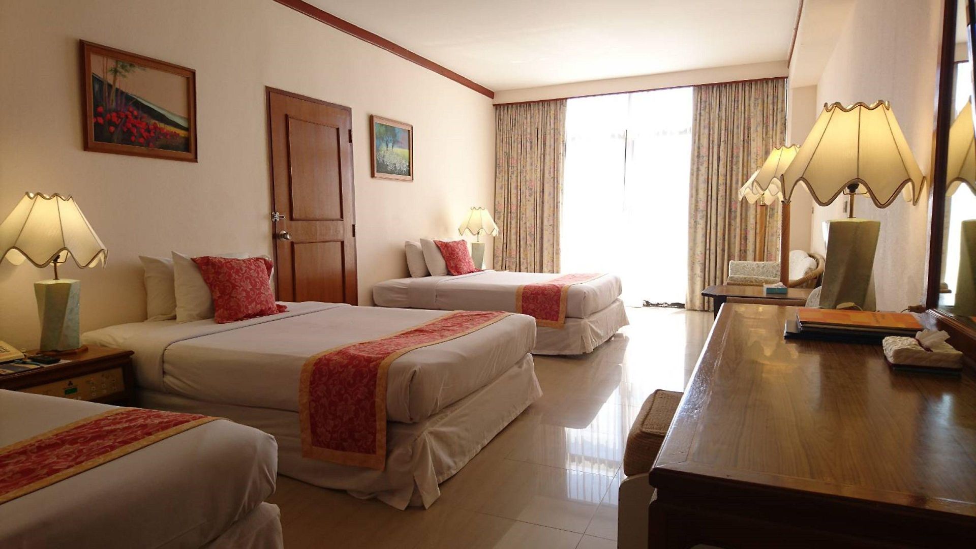 โรงแรม Ambassador Jomtien Wing Pattaya