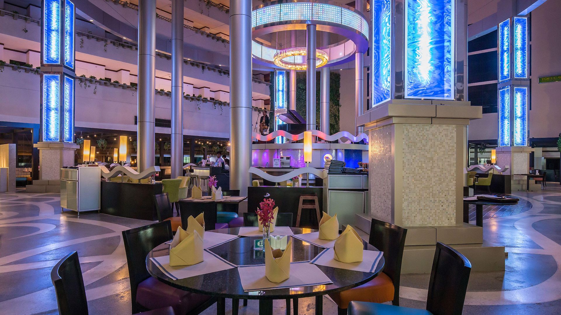 Ambassador Jomtien Wing โรงแรม 3*