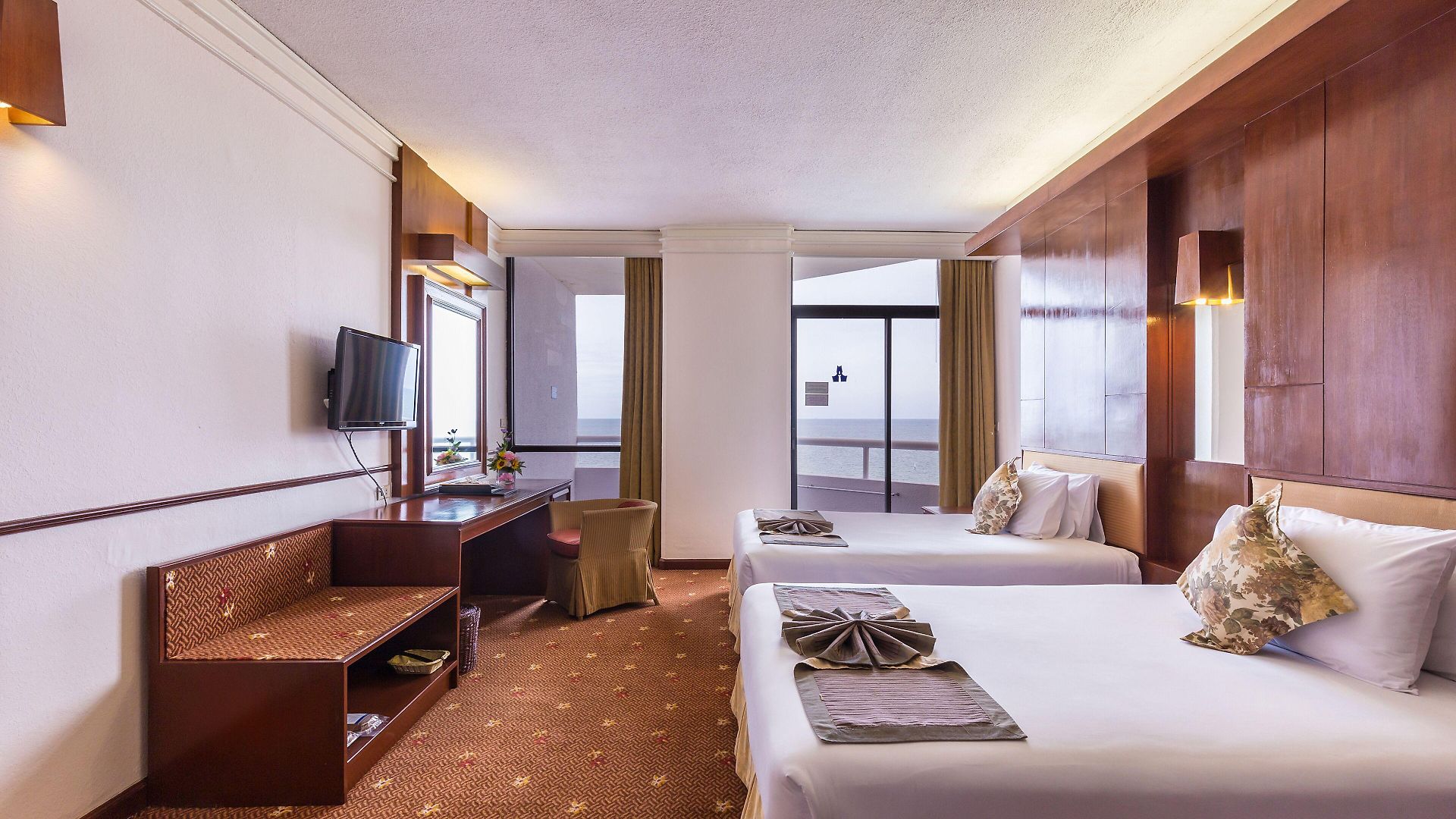 Hotel Ambassador Jomtien Wing