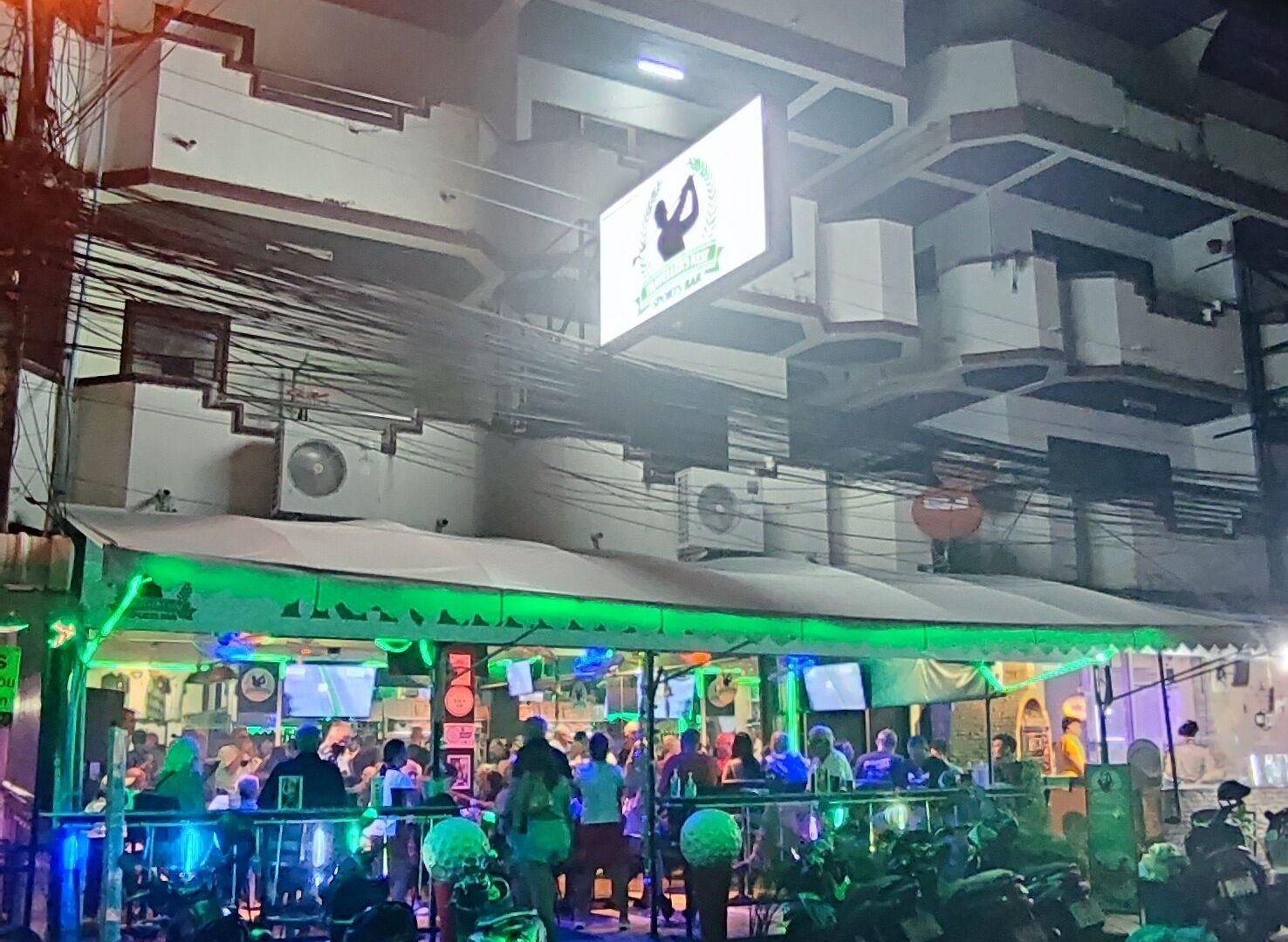 Traveller's Rest Sports Bar 4*